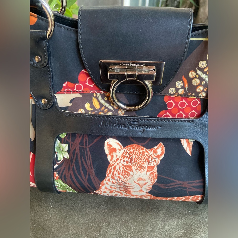 Salvatore Ferragamo Savannah Animal Handbag Multi Color - Picture 3 of 16